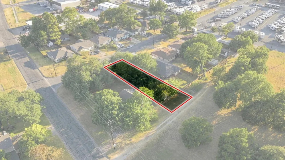 203 W Wilson Avenue Sherman, TX 75090