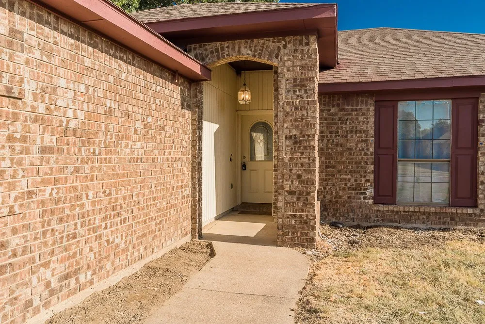 6545 Meadowlark Lane E Watauga, TX 76148