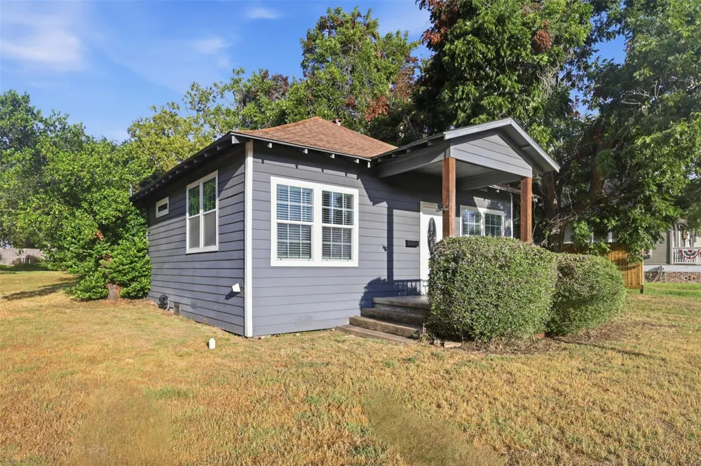 1306 S Austin Brenham, TX 77833
