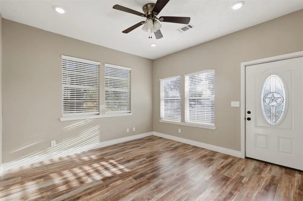 1306 S Austin Brenham, TX 77833