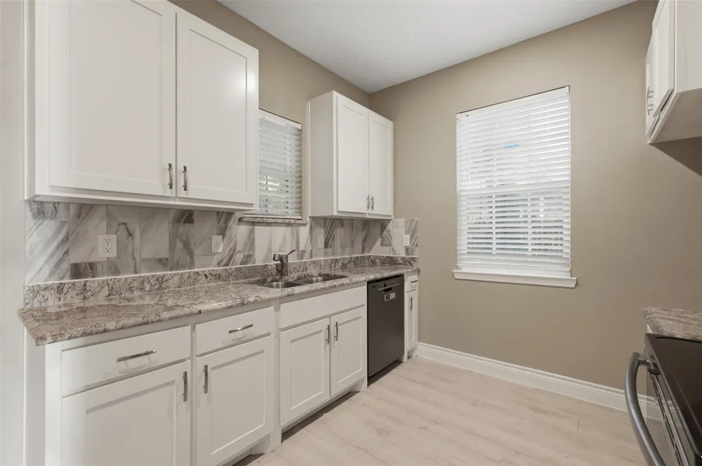 1306 S Austin Brenham, TX 77833