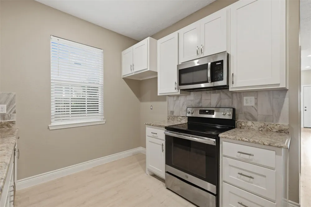 1306 S Austin Brenham, TX 77833