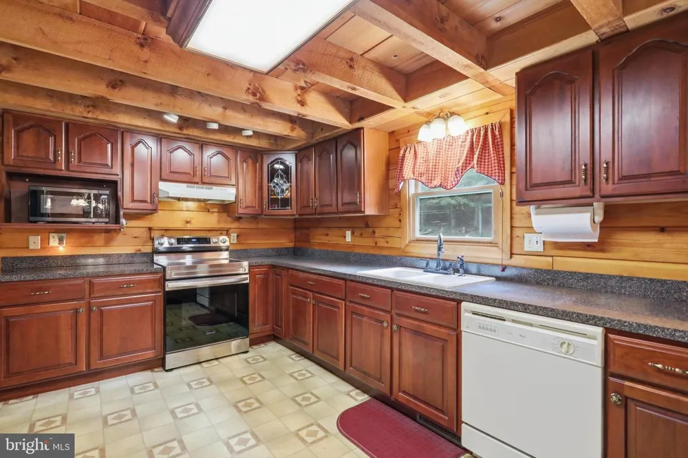 13268 UPPER STRASBURG ROAD Upperstrasburg, PA 17265