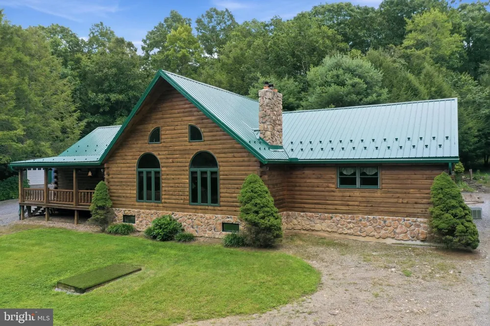 13268 UPPER STRASBURG ROAD Upperstrasburg, PA 17265