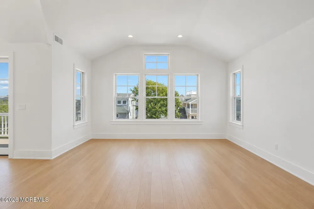 24 W Carolina Avenue Long Beach, NJ 08008
