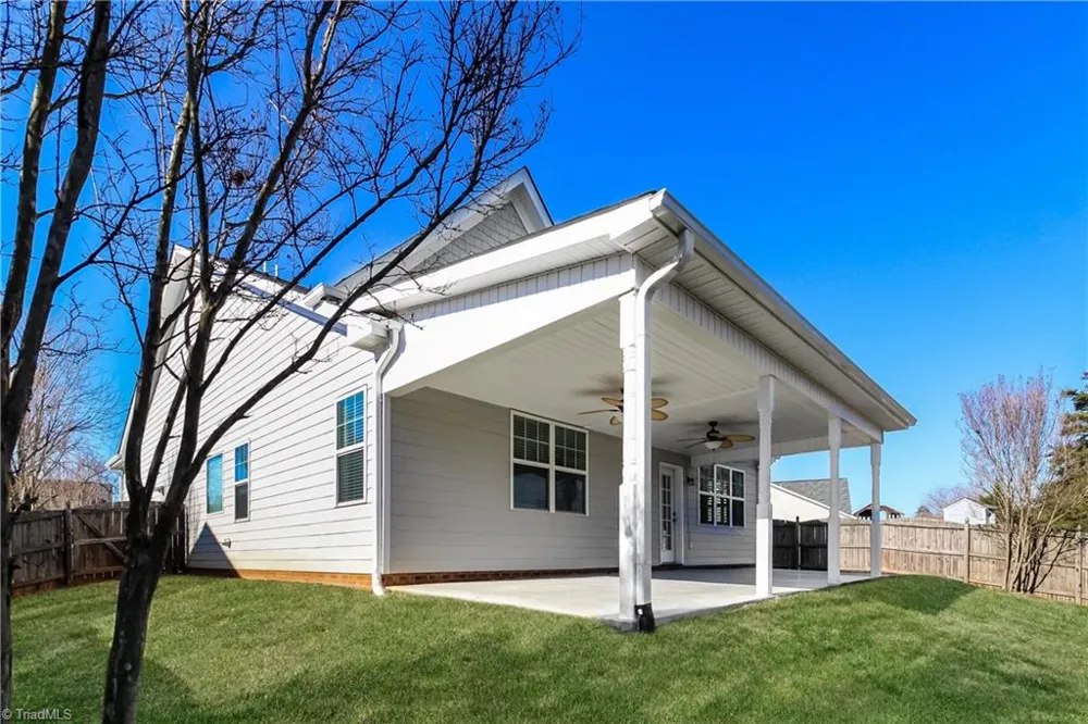 4512 Treebark Lane High Point, NC 27265