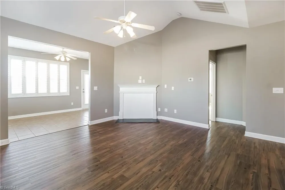 4512 Treebark Lane High Point, NC 27265