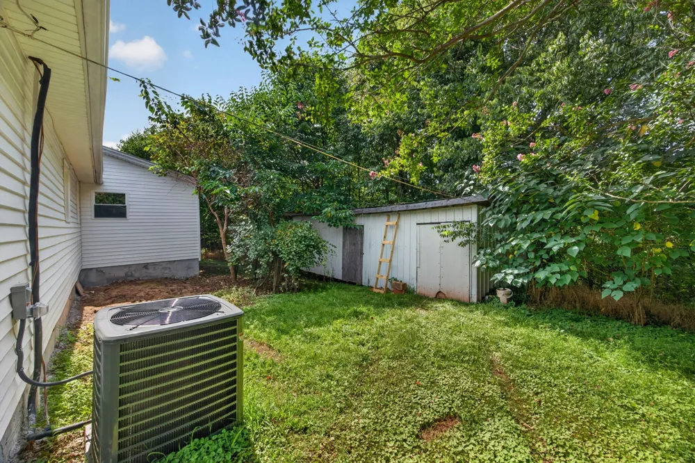 740 Pleasant Hill Rd Sparta, TN 38583