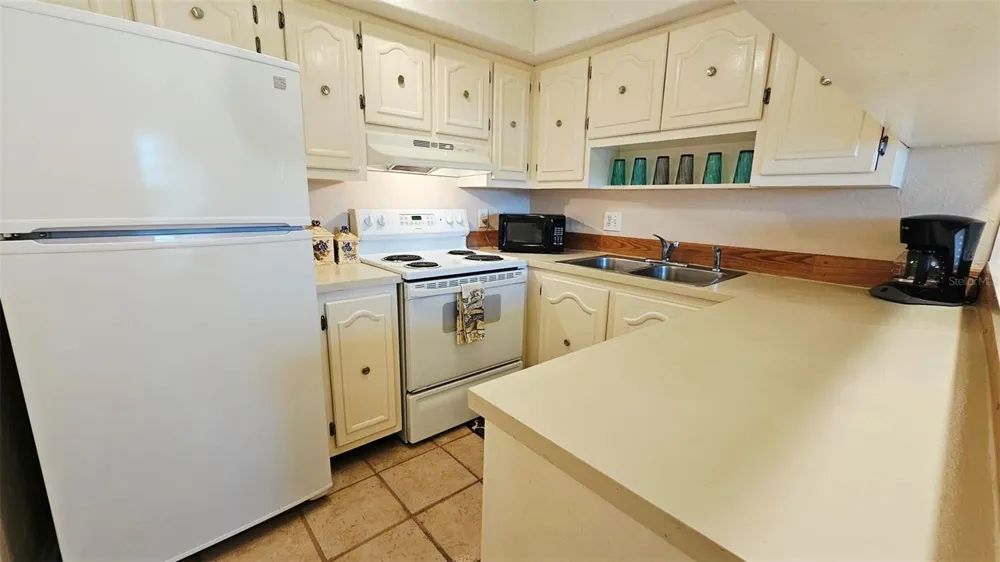 3586 CAPEHAZE DRIVE #B4 Rotonda West, FL 33947