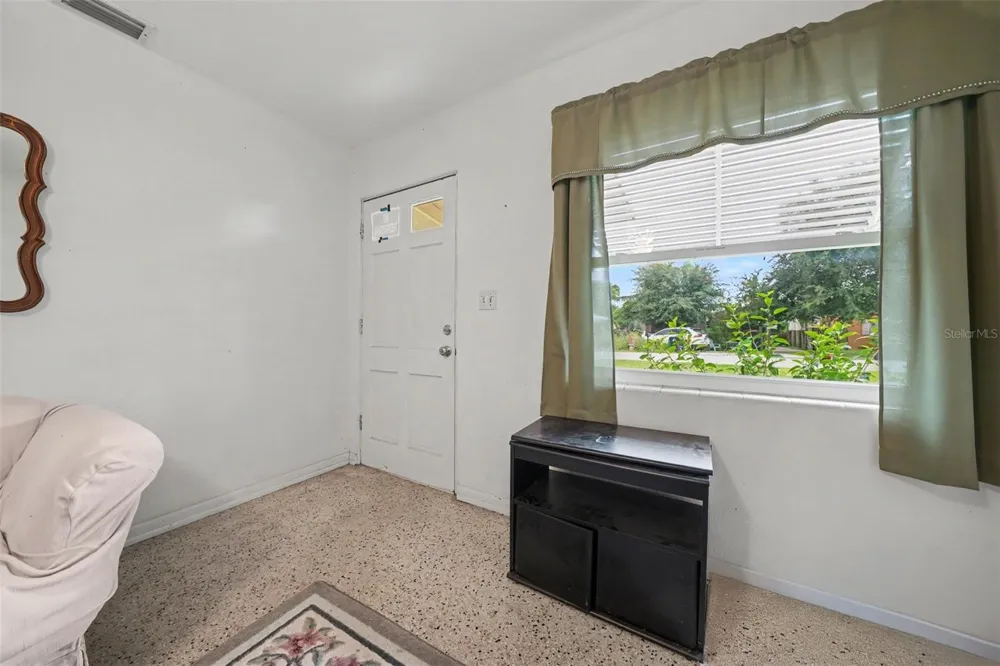 1941 OGLESBY AVENUE Winter Park, FL 32789