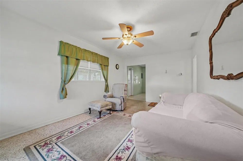 1941 OGLESBY AVENUE Winter Park, FL 32789