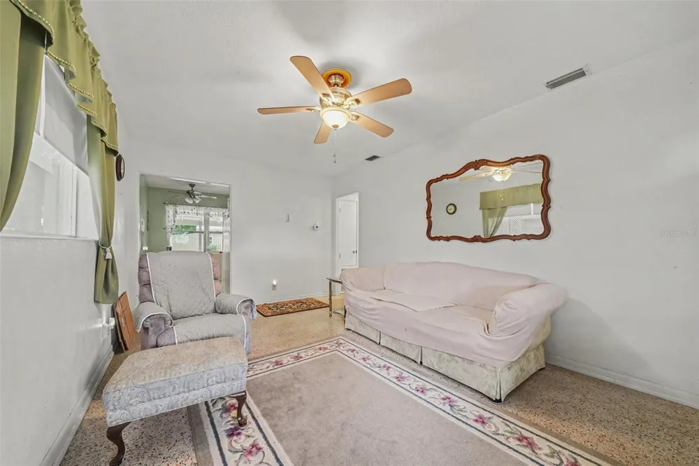 1941 OGLESBY AVENUE Winter Park, FL 32789