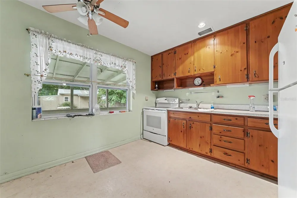 1941 OGLESBY AVENUE Winter Park, FL 32789
