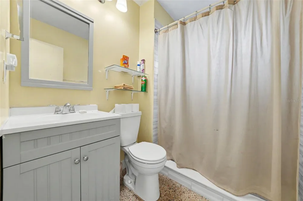 1941 OGLESBY AVENUE Winter Park, FL 32789