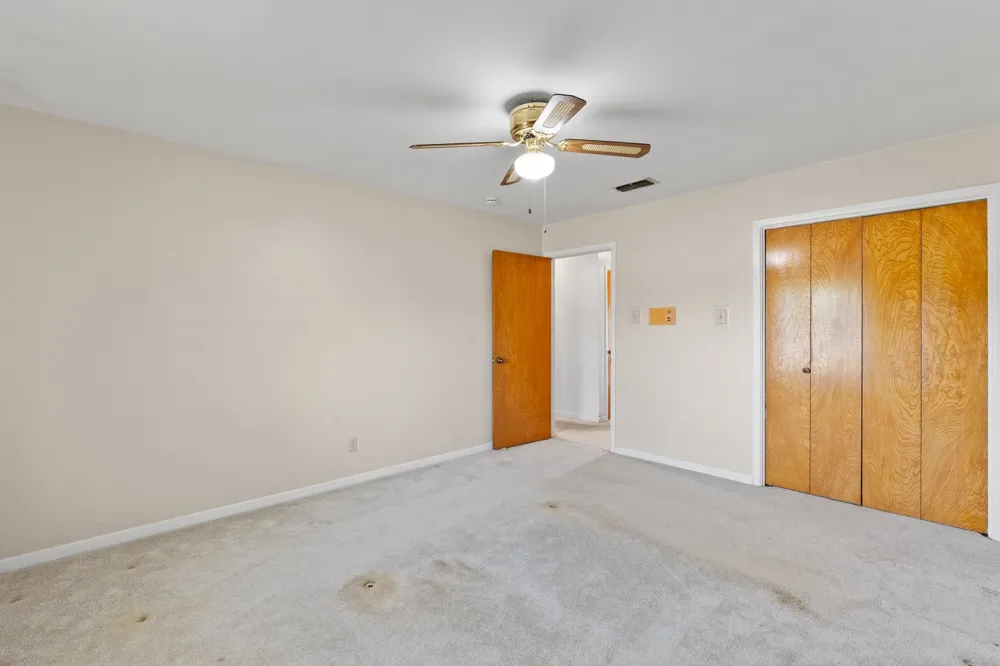 1227 Hilltop Drive Cleburne, TX 76033