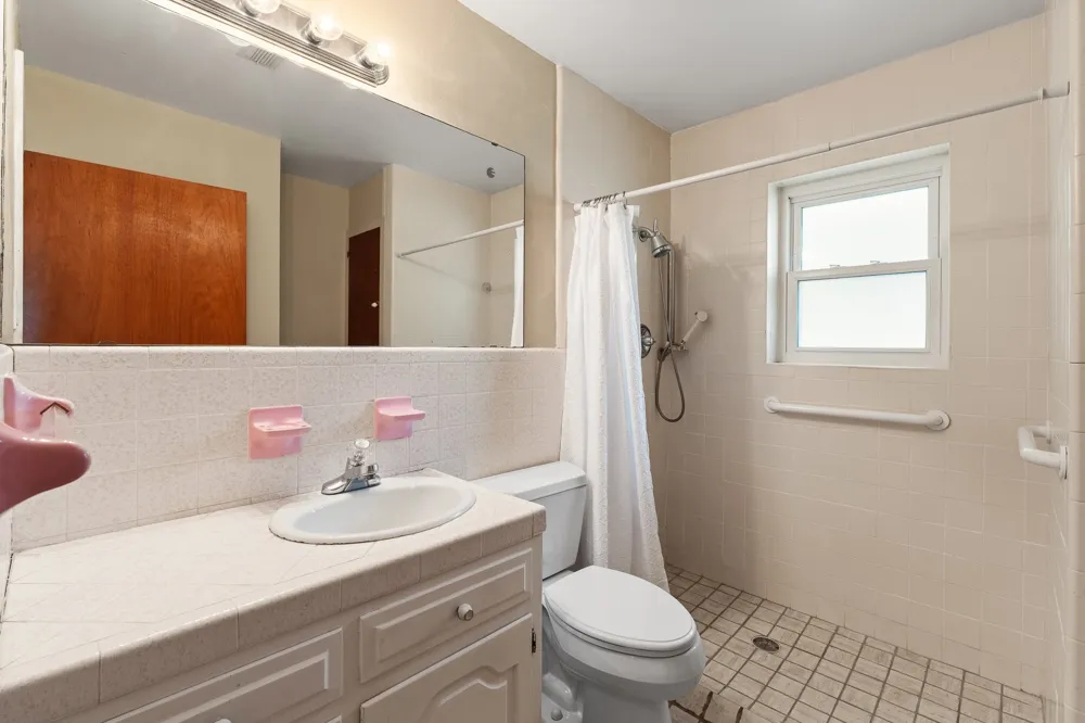 1227 Hilltop Drive Cleburne, TX 76033