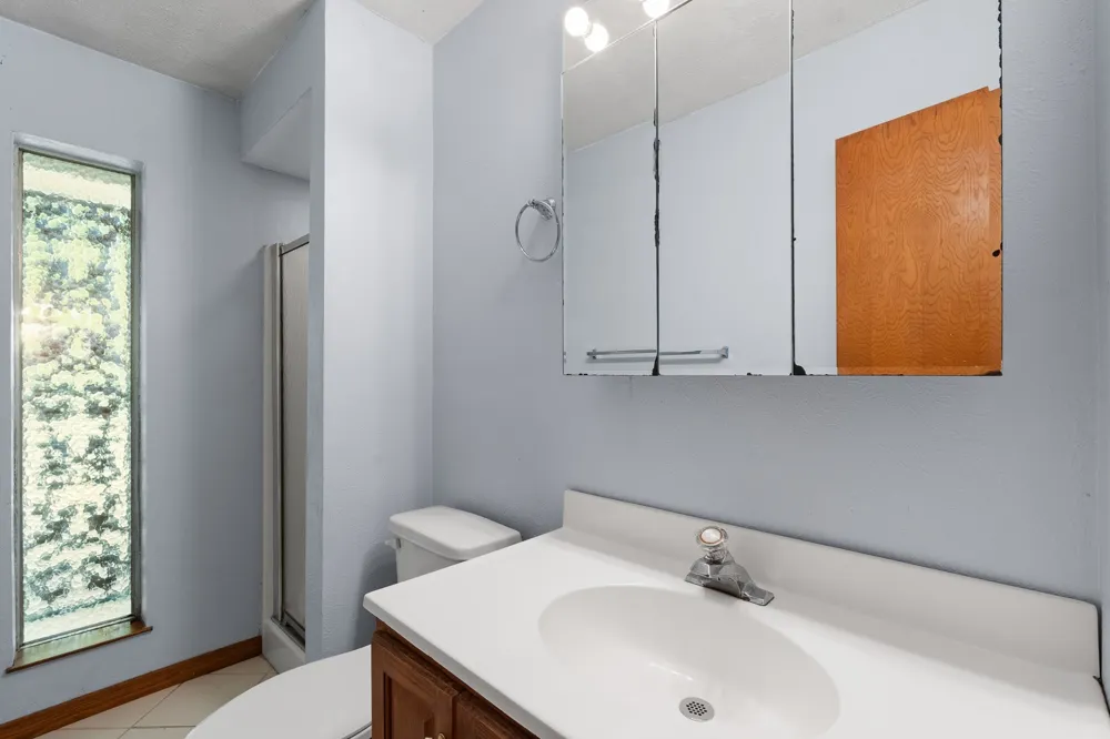 1227 Hilltop Drive Cleburne, TX 76033