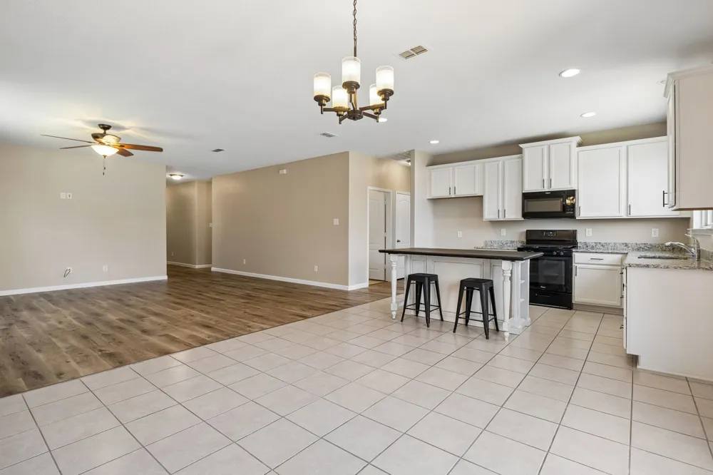 1605 Ridge Creek Lane Aubrey, TX 76227