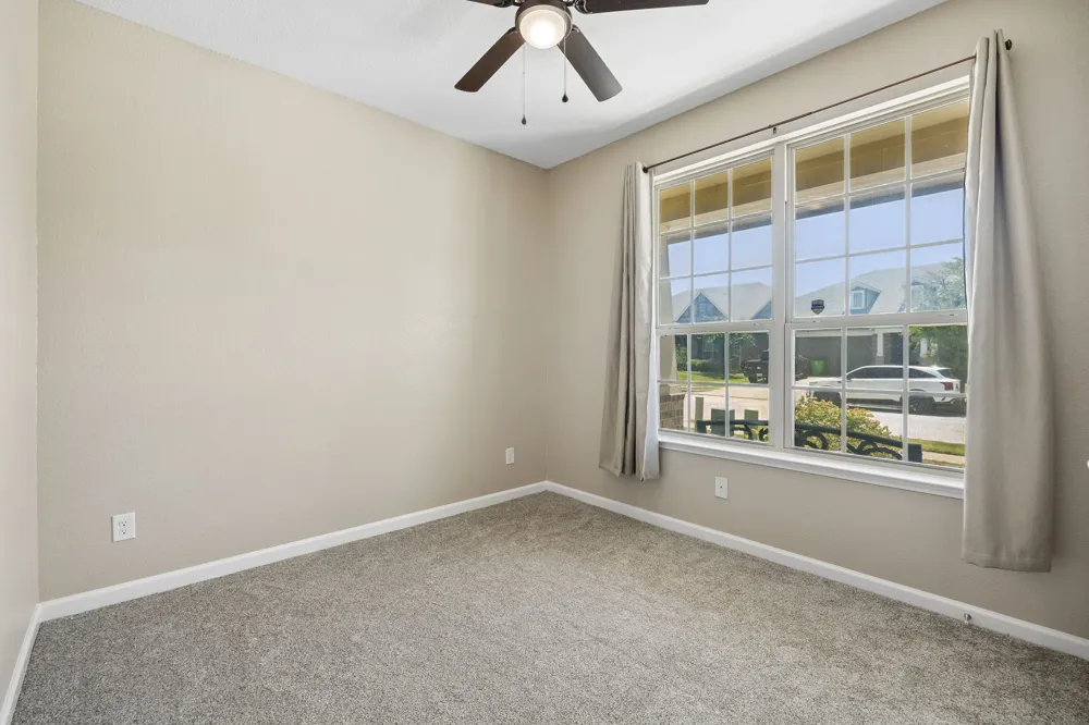 1605 Ridge Creek Lane Aubrey, TX 76227