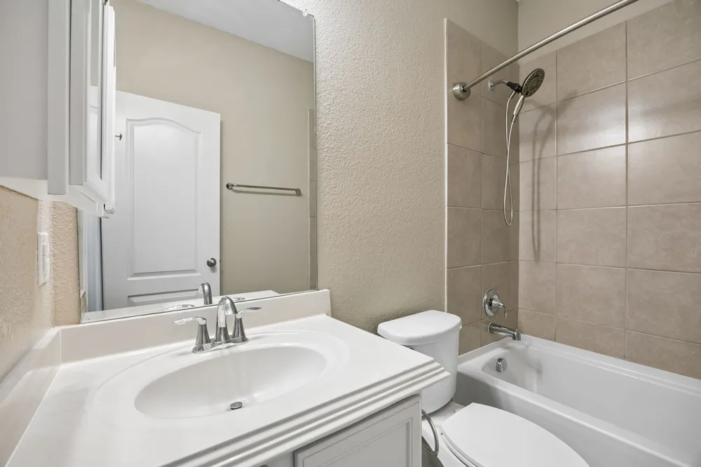 1605 Ridge Creek Lane Aubrey, TX 76227