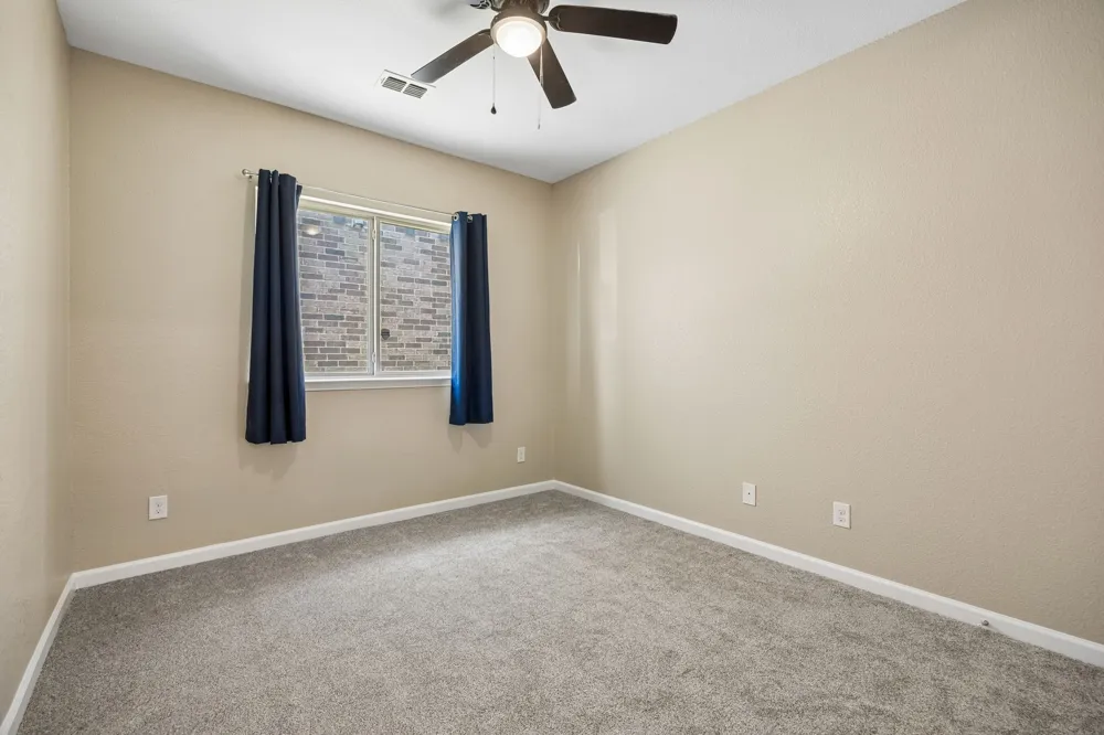 1605 Ridge Creek Lane Aubrey, TX 76227