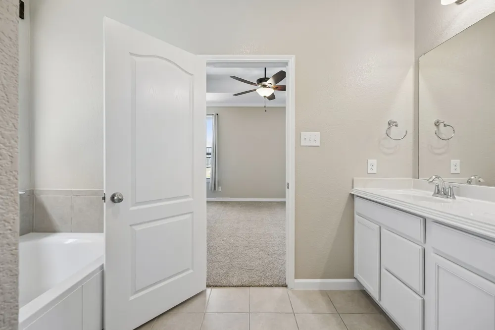 1605 Ridge Creek Lane Aubrey, TX 76227
