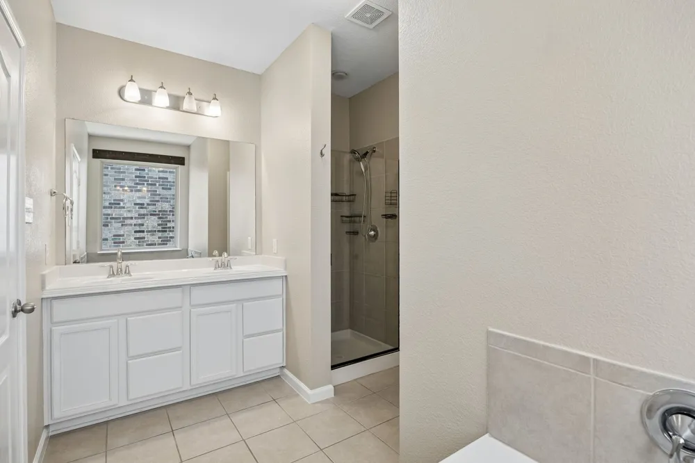 1605 Ridge Creek Lane Aubrey, TX 76227
