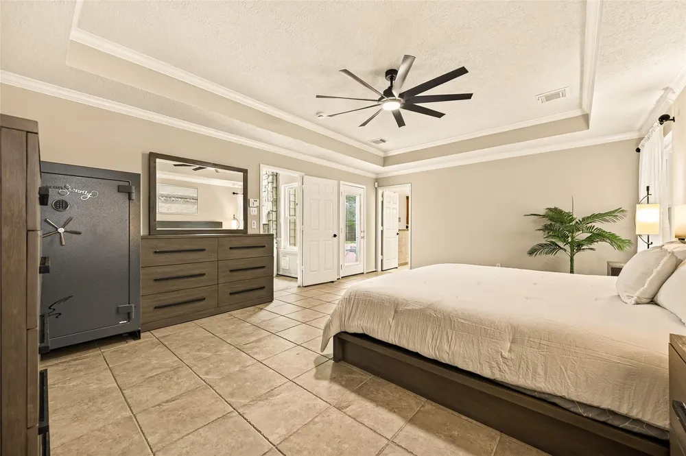 412 Melodywood Drive Friendswood, TX 77546