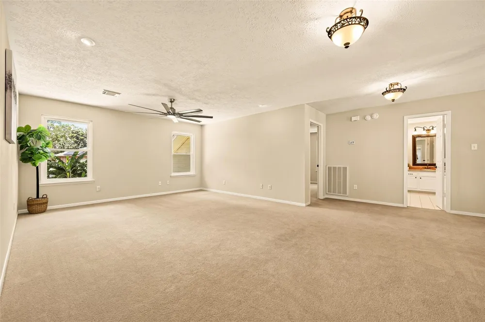 412 Melodywood Drive Friendswood, TX 77546