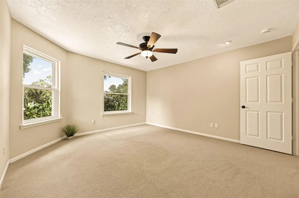 412 Melodywood Drive Friendswood, TX 77546
