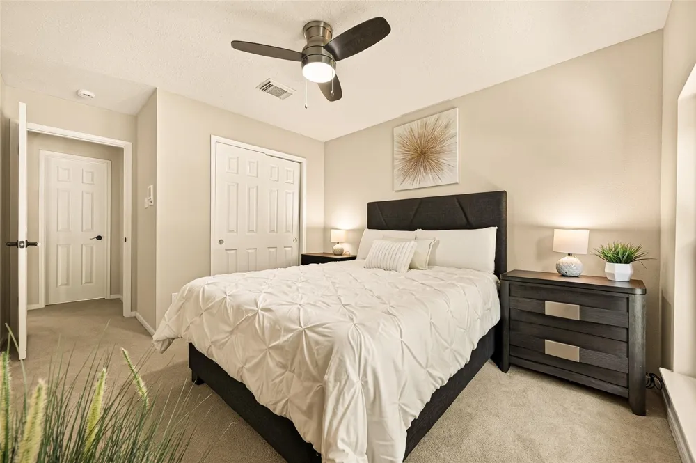 412 Melodywood Drive Friendswood, TX 77546