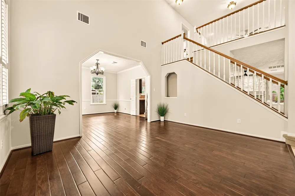 412 Melodywood Drive Friendswood, TX 77546