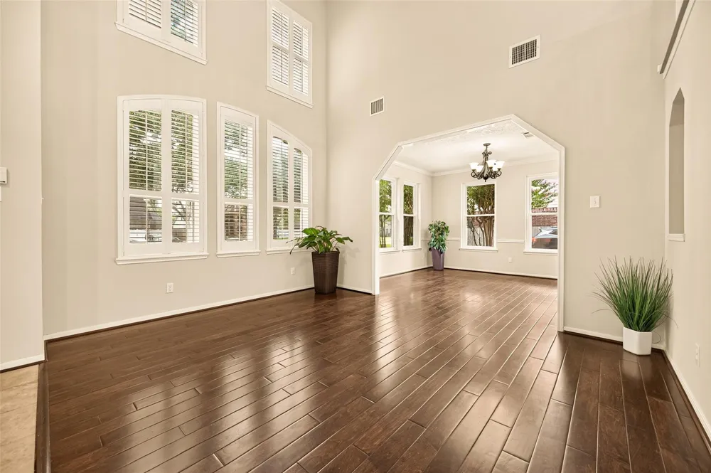 412 Melodywood Drive Friendswood, TX 77546
