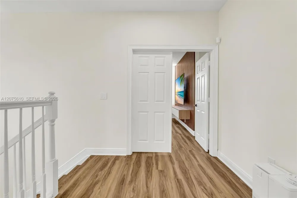 10204 NW 86th St Doral, FL 33178