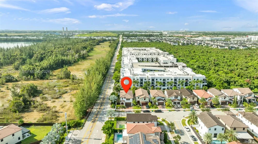 10204 NW 86th St Doral, FL 33178