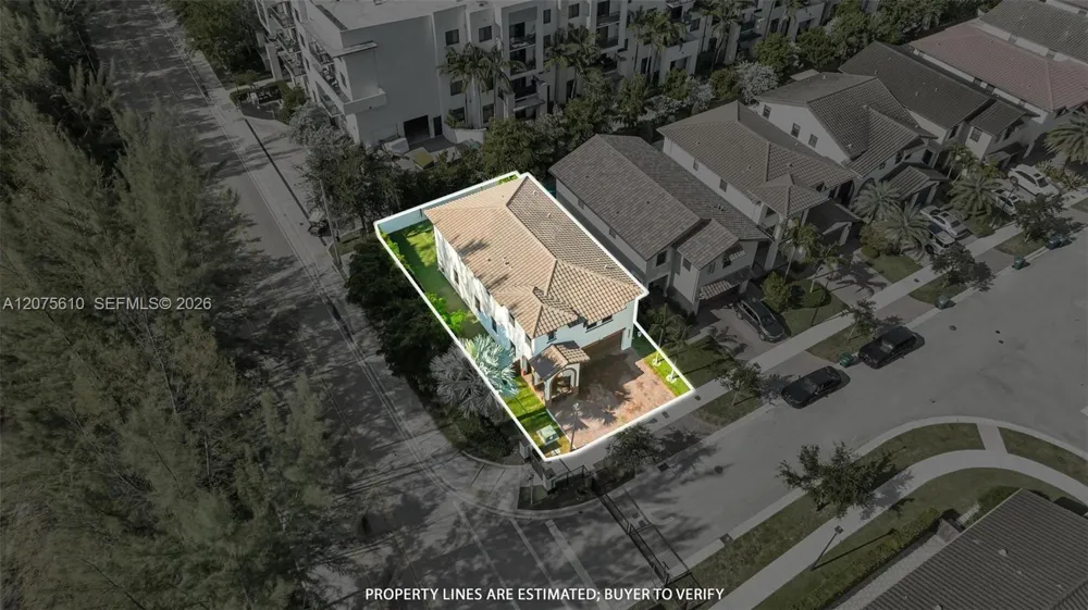 10204 NW 86th St Doral, FL 33178