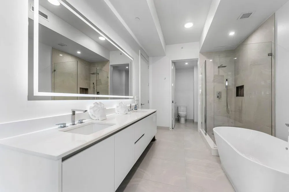 220 LAKE SHORE DRIVE #702 Lake Park, FL 33403