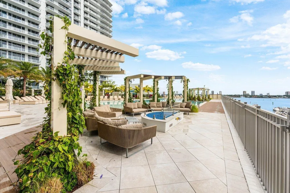 220 LAKE SHORE DRIVE #702 Lake Park, FL 33403