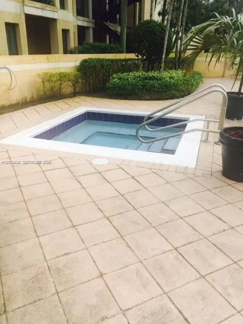 927 Riverside Dr #326 Coral Springs, FL 33071