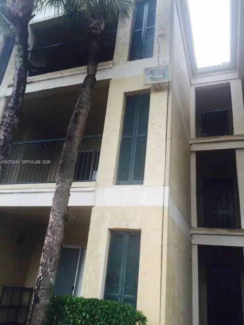 927 Riverside Dr #326 Coral Springs, FL 33071
