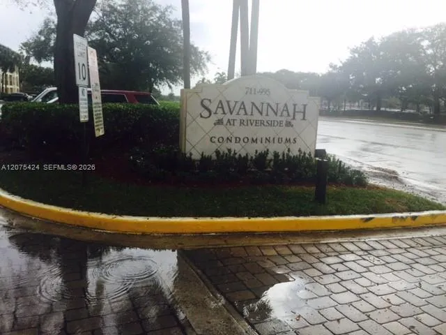 927 Riverside Dr #326 Coral Springs, FL 33071