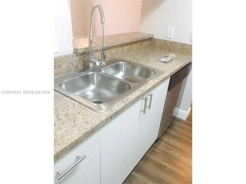 927 Riverside Dr #326 Coral Springs, FL 33071