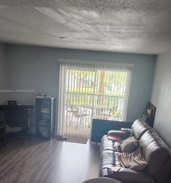 927 Riverside Dr #326 Coral Springs, FL 33071