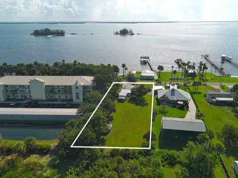 13485 INDIAN RIVER DRIVE