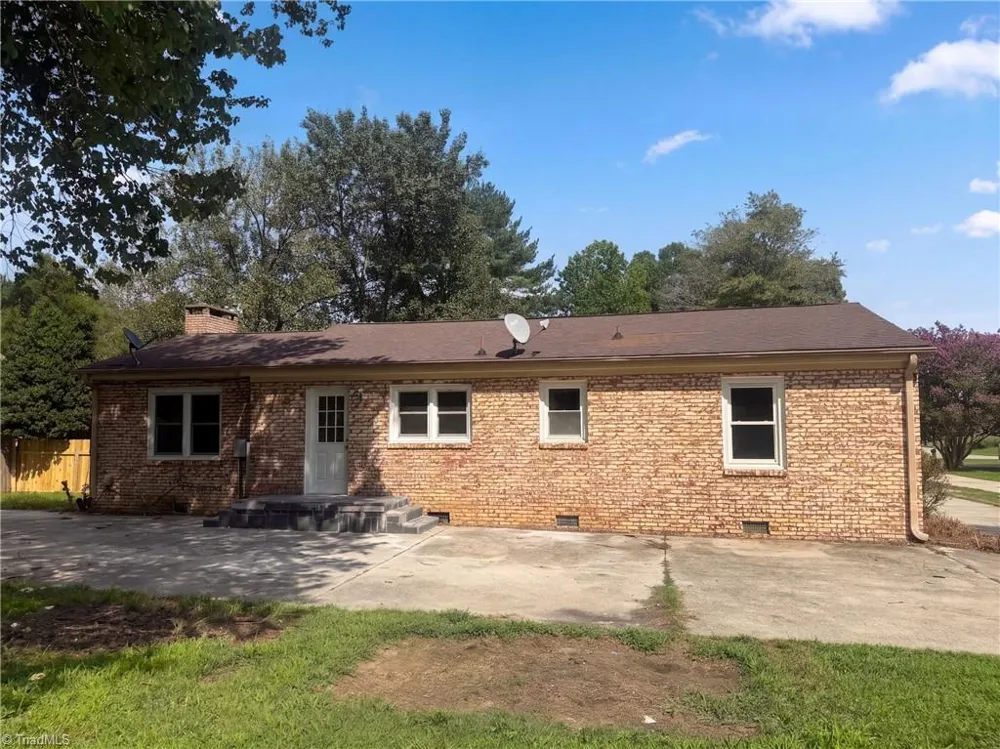4503 Southern Webbing Mill Road Greensboro, NC 27405