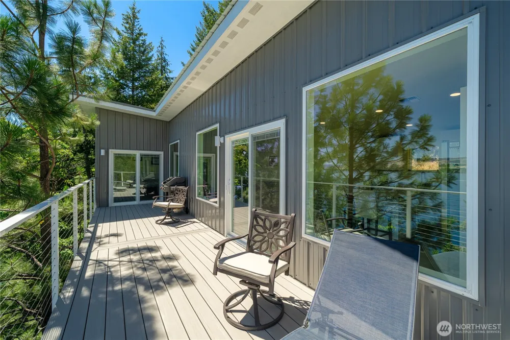9064 S Lakeshore Rd. Chelan, WA 98816