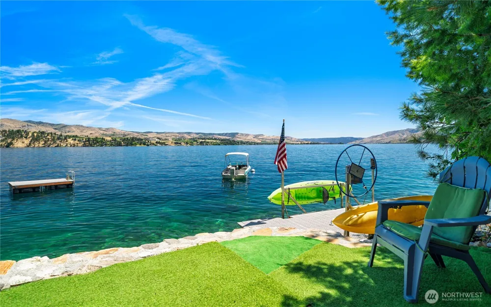 9064 S Lakeshore Rd. Chelan, WA 98816