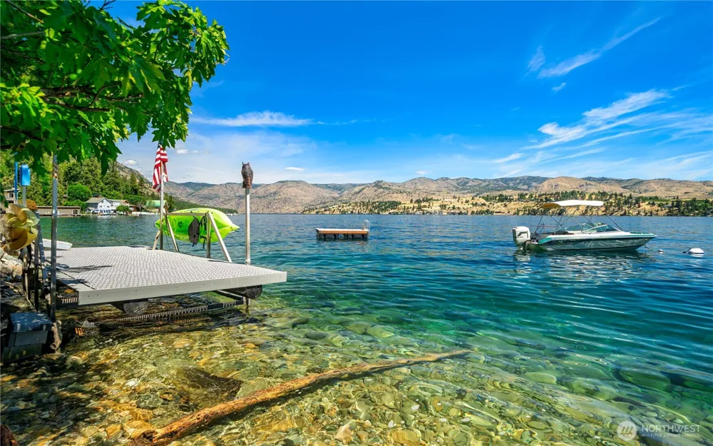 9064 S Lakeshore Rd. Chelan, WA 98816