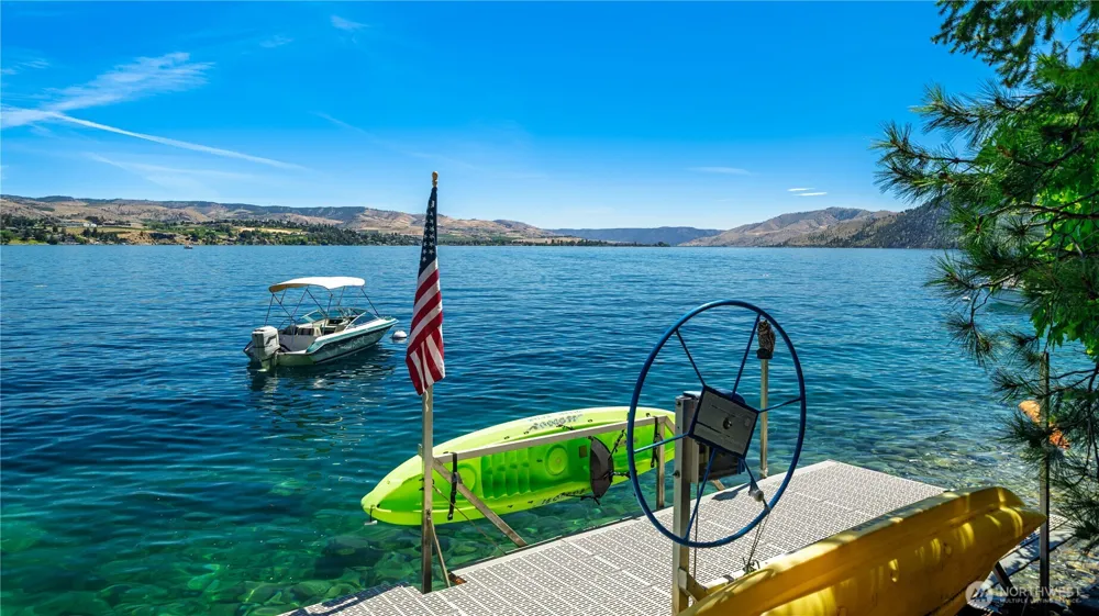 9064 S Lakeshore Rd. Chelan, WA 98816