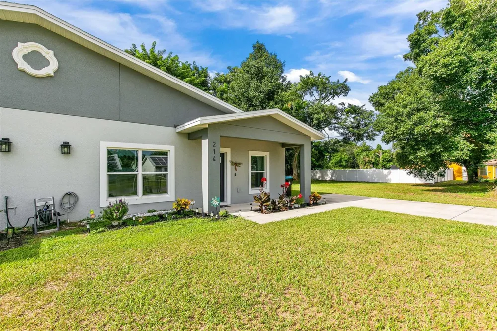 214 W 15TH STREET Apopka, FL 32703